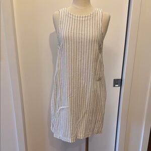 Striped Linen Blend Sleeveless Dress - White and Black